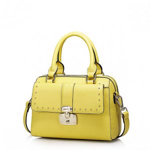 Praktyczna i modna damska torebka Żółta