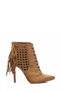 AŻUROWE BOTKI Z FRĘDZLAMI