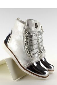 BOTKI Z METALICZNYMI NOSKAMI 1044A biały