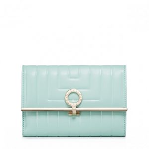 gallery_070345-07_02