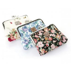 Słodka kwiecista portmonetka